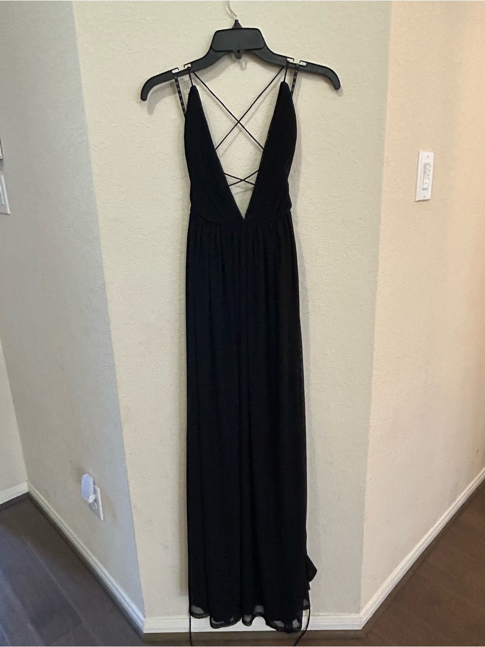 Elegant Black Strappy V-Neck Maxi Dress